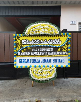 Papan Bunga Duka di Pulomerak